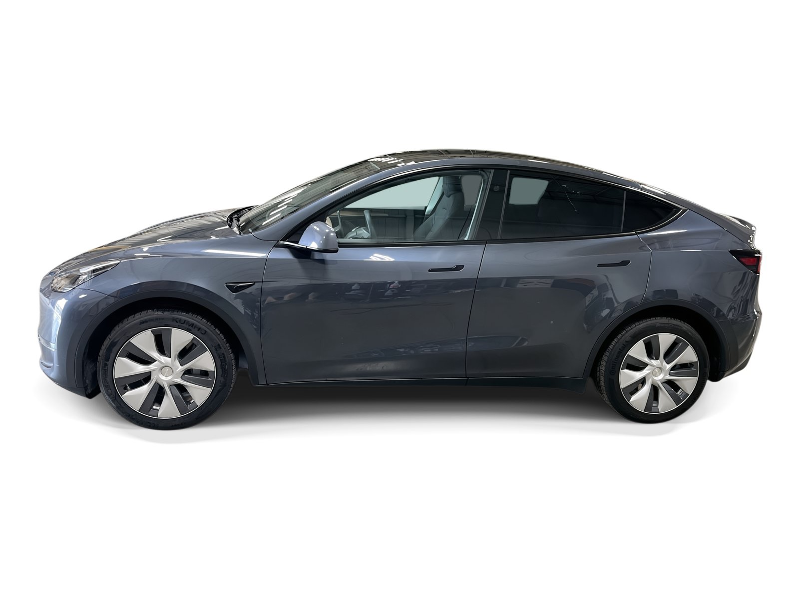 Certified 2023 Tesla Model Y AWD image 3