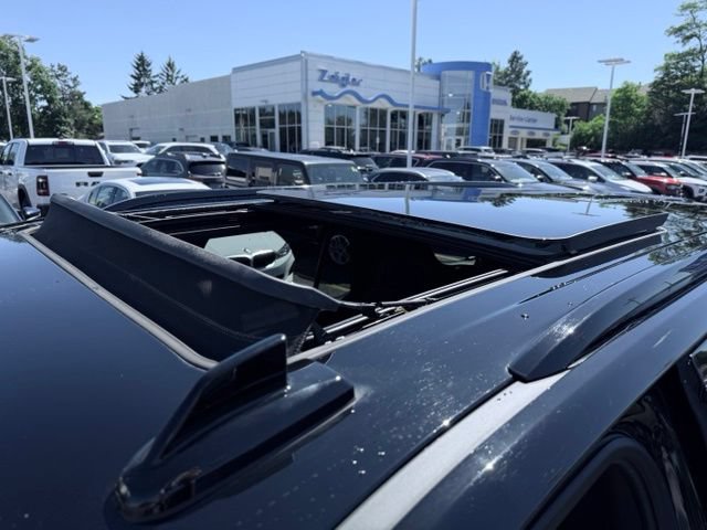 Used 2023 Chevrolet Tahoe RST w/ Luxury Package AWD/4WD image 11