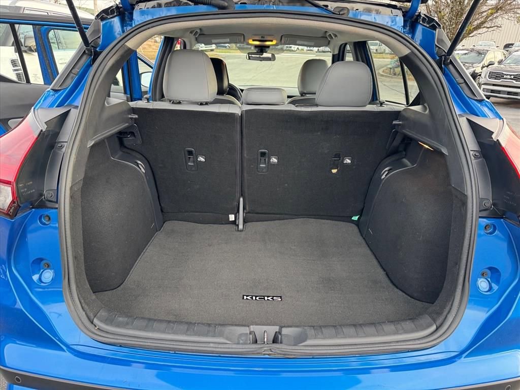 Certified 2023 Nissan Kicks SR w/ SR Premium Package image 10