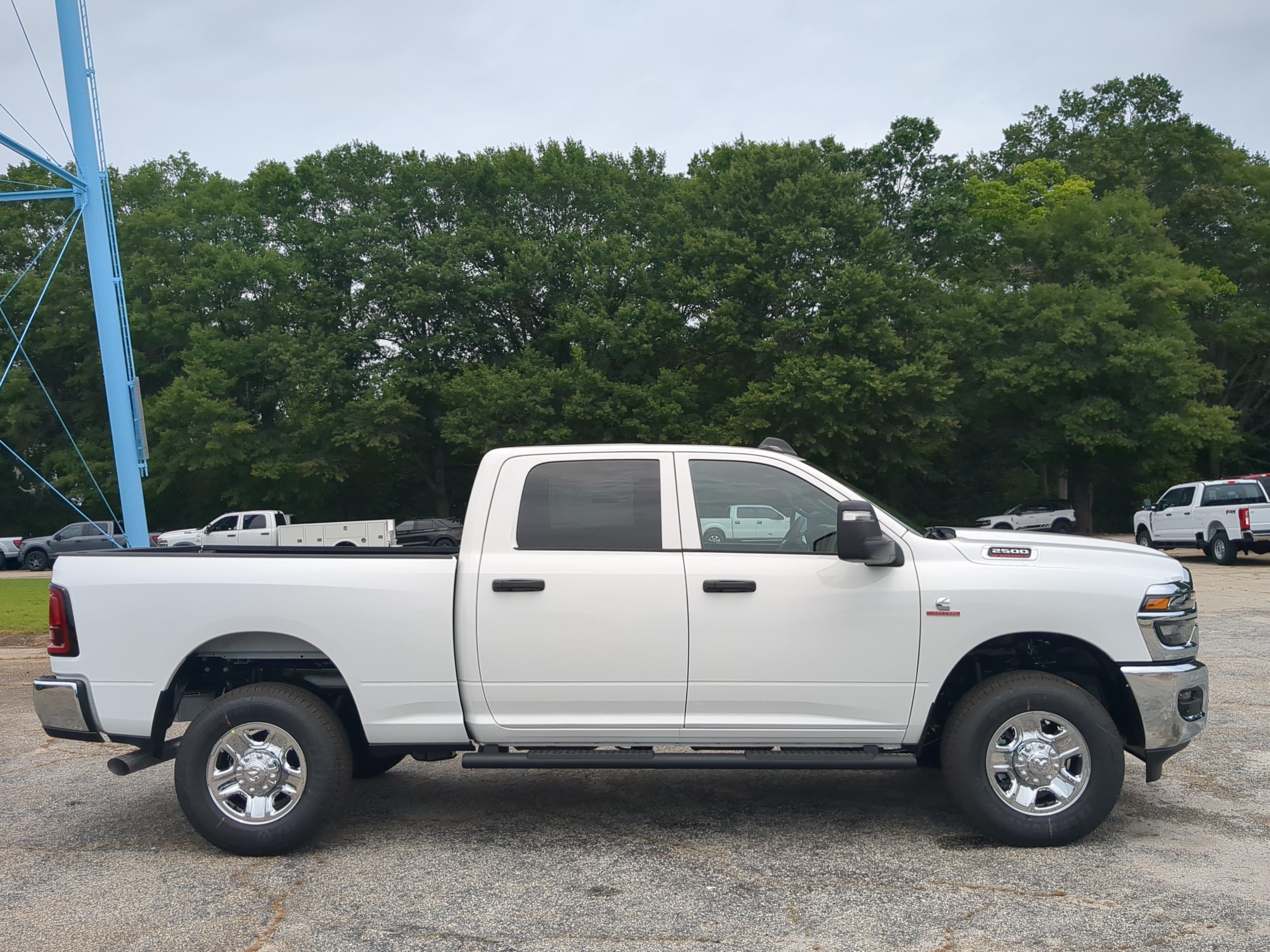 New 2026 RAM 2500 Tradesman AWD/4WD image 3