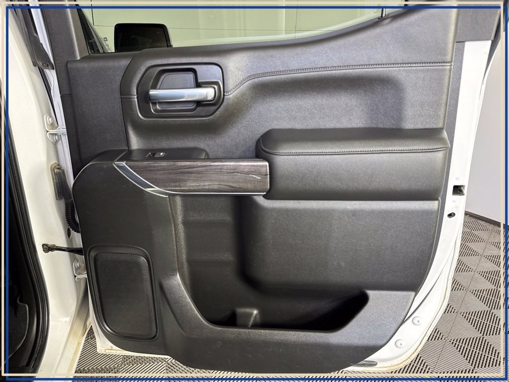 Used 2021 Chevrolet Silverado 1500 LTZ w/ LTZ Convenience Package II AWD/4WD image 45