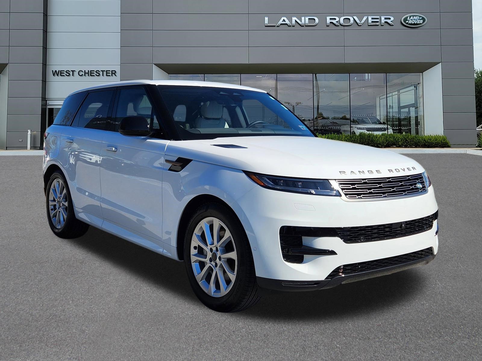 Certified 2026 Land Rover Range Rover Sport SE image 2
