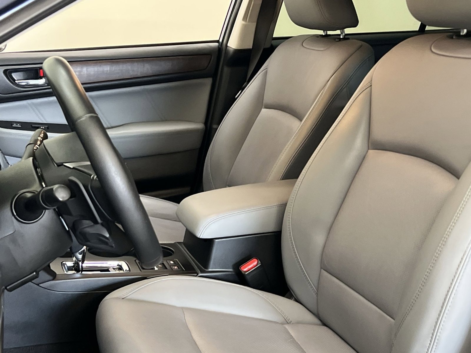 Used 2018 Subaru Outback 2.5i Limited image 11