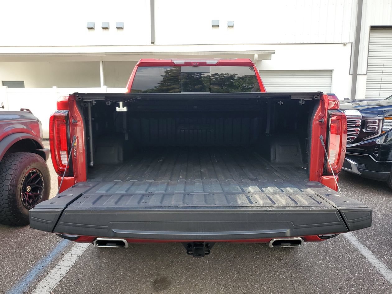 Used 2024 GMC Sierra 1500 AT4 w/ Technology Package AWD/4WD image 9