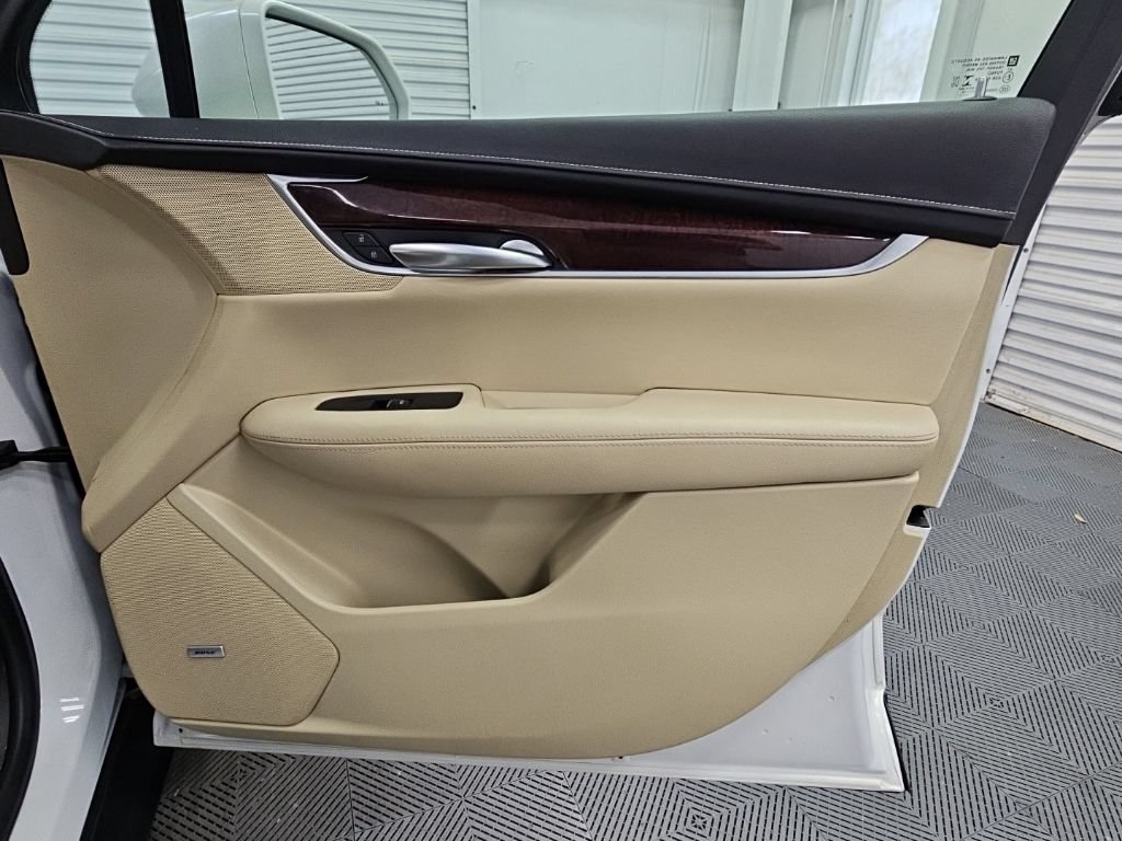 Used 2019 Cadillac XT5 Premium Luxury FWD image 41