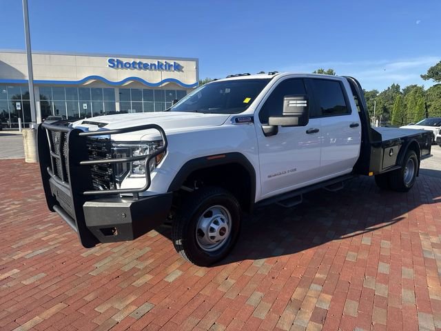 Used 2022 GMC Sierra 3500 Pro w/ Convenience Package AWD/4WD image 1