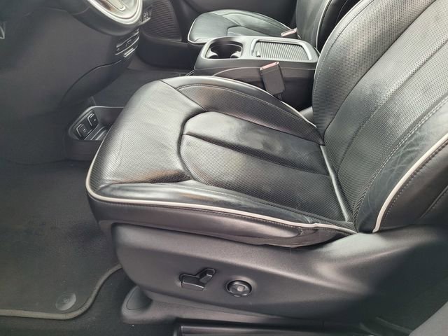 Certified 2019 Chrysler Pacifica Limited w/ Advanced Safetytec Group image 15