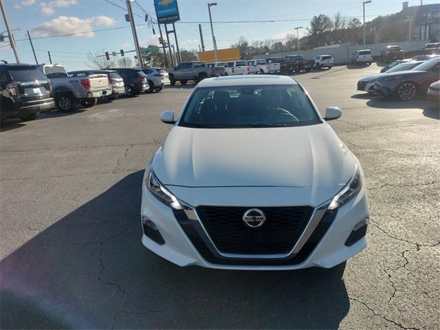 Used 2022 Nissan Altima 2.5 SV w/ SV Premium Package image 2