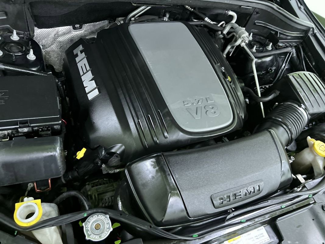 Used 2019 Dodge Durango R/T RWD image 31