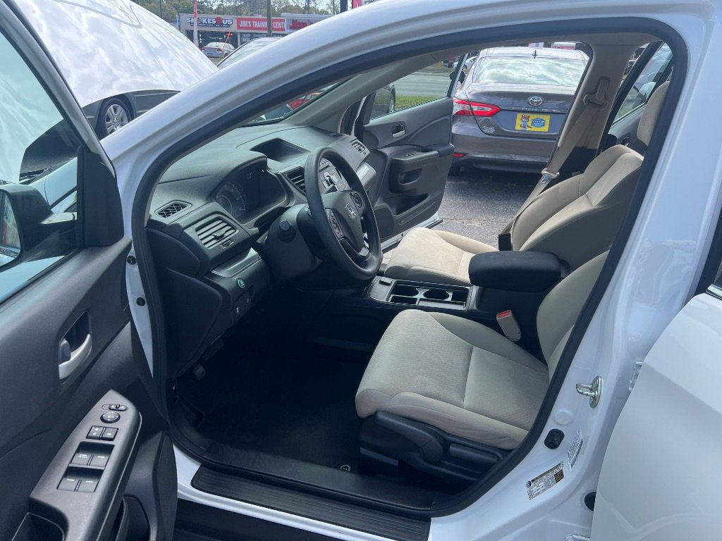 Used 2015 Honda CR-V LX image 13