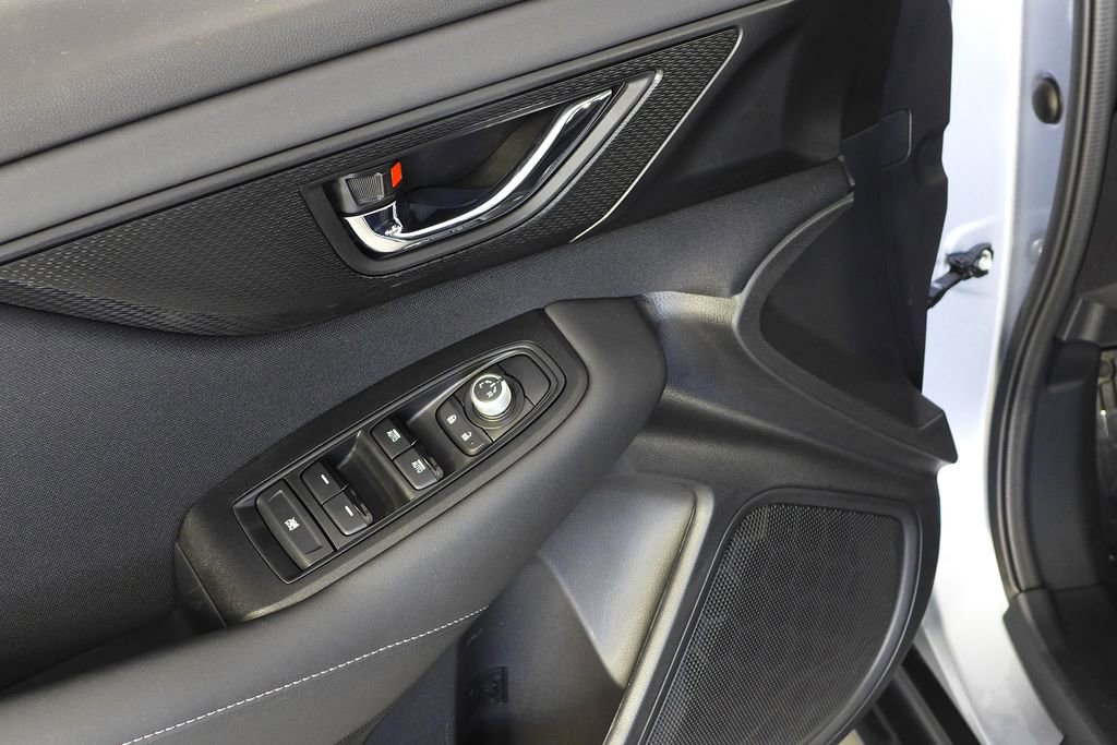 Certified 2025 Subaru Outback Premium image 12