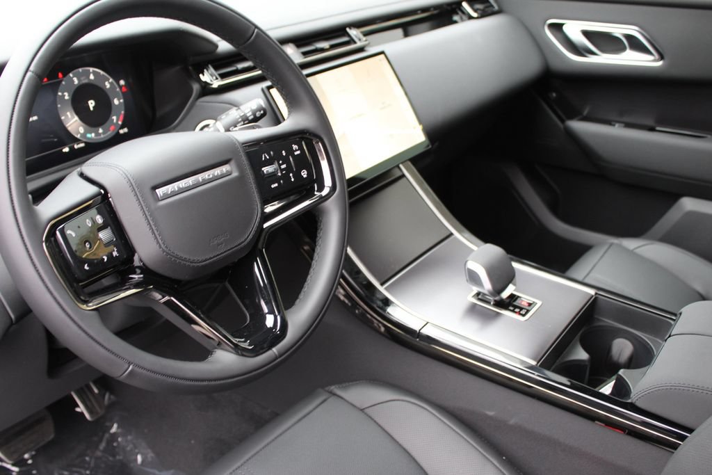 New 2026 Land Rover Range Rover Velar Dynamic SE AWD/4WD image 11