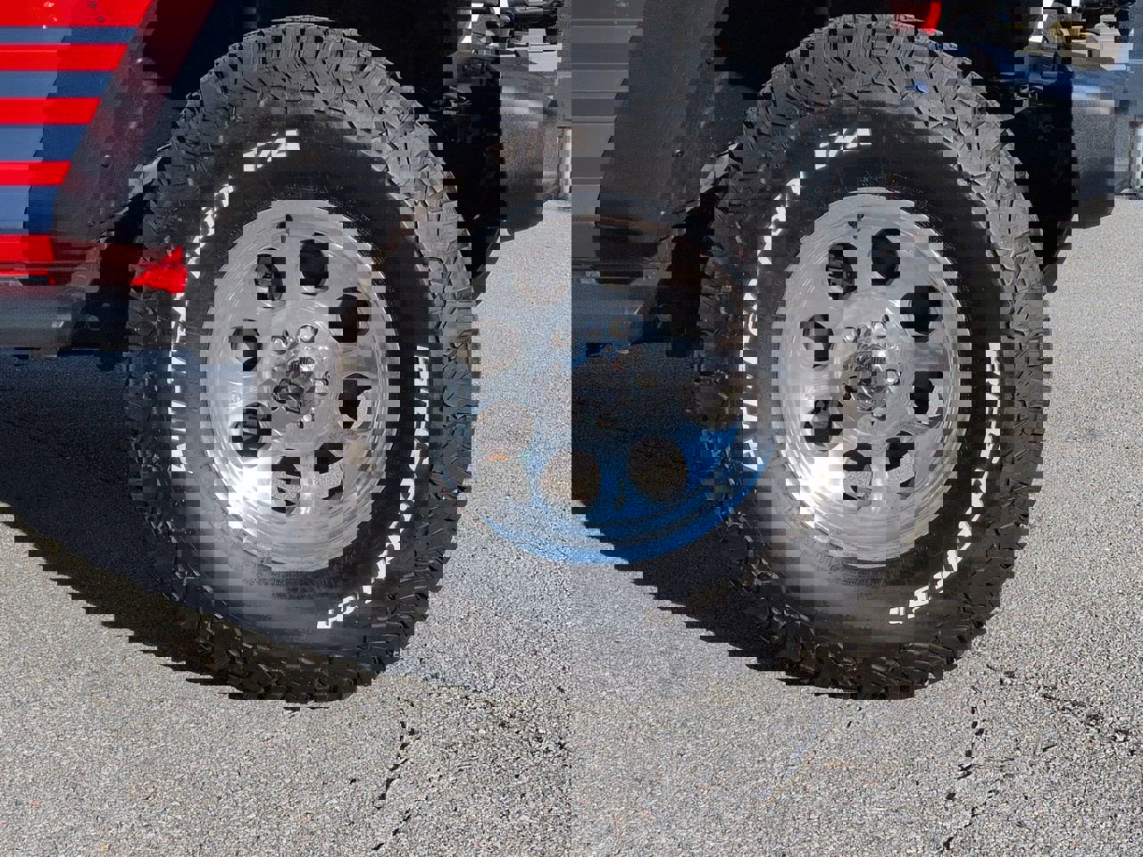 Certified 2025 Jeep Wrangler Sport S image 10