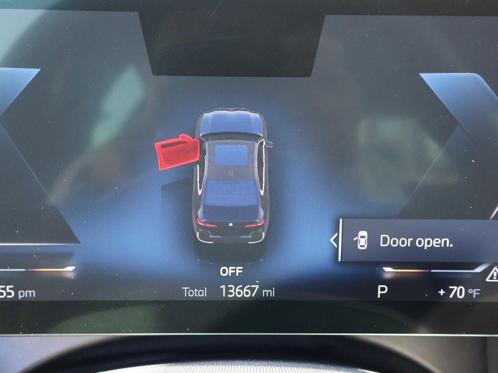 Used 2025 BMW i5 xDrive40 w/ Premium Package image 49