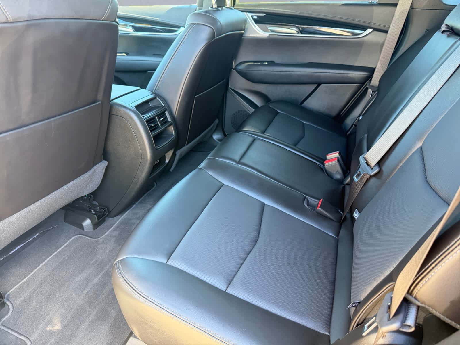 Used 2025 Cadillac XT5 Premium Luxury AWD/4WD image 18