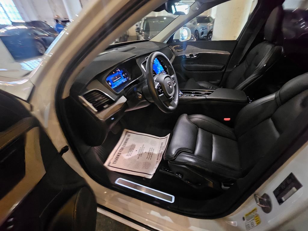 Certified 2024 Volvo XC90 B6 Ultimate AWD/4WD image 16