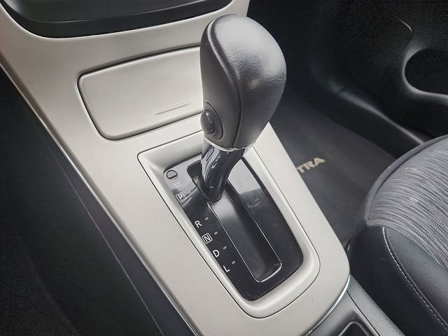 Used 2015 Nissan Sentra SV FWD image 9