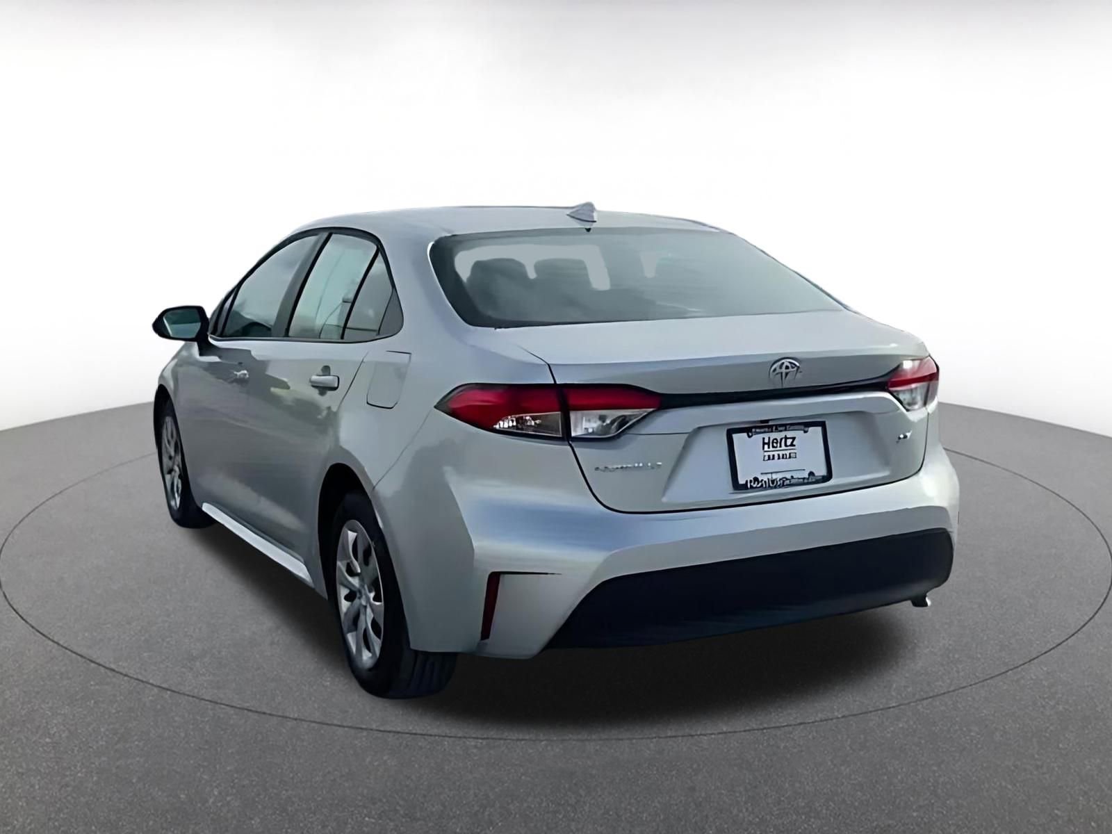 Used 2025 Toyota Corolla LE image 15