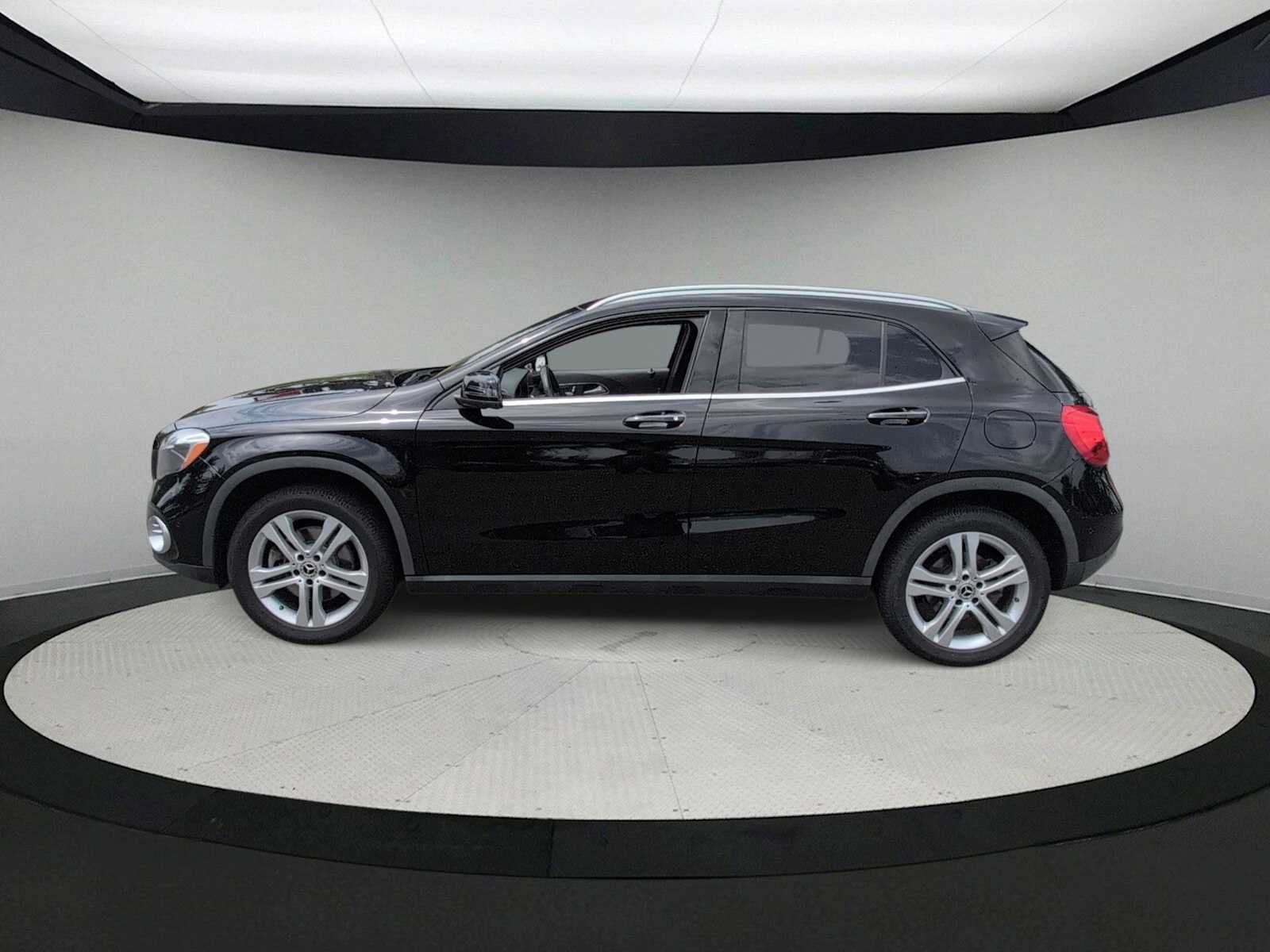 Used 2020 Mercedes-Benz GLA 250 4MATIC image 5