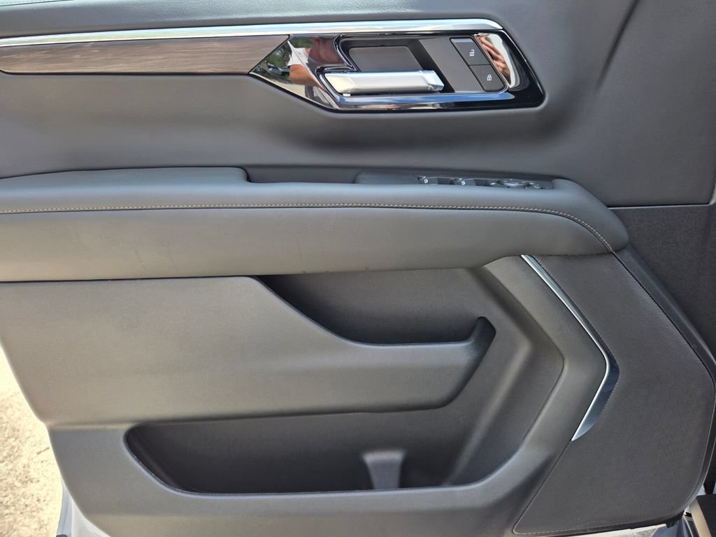 New 2026 Chevrolet Tahoe LS RWD image 23