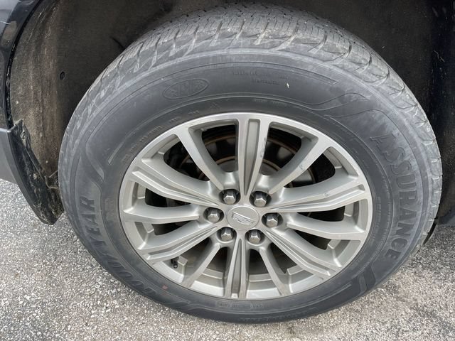 Used 2018 Cadillac XT5 Luxury w/ Driver Awareness Package FWD image 10