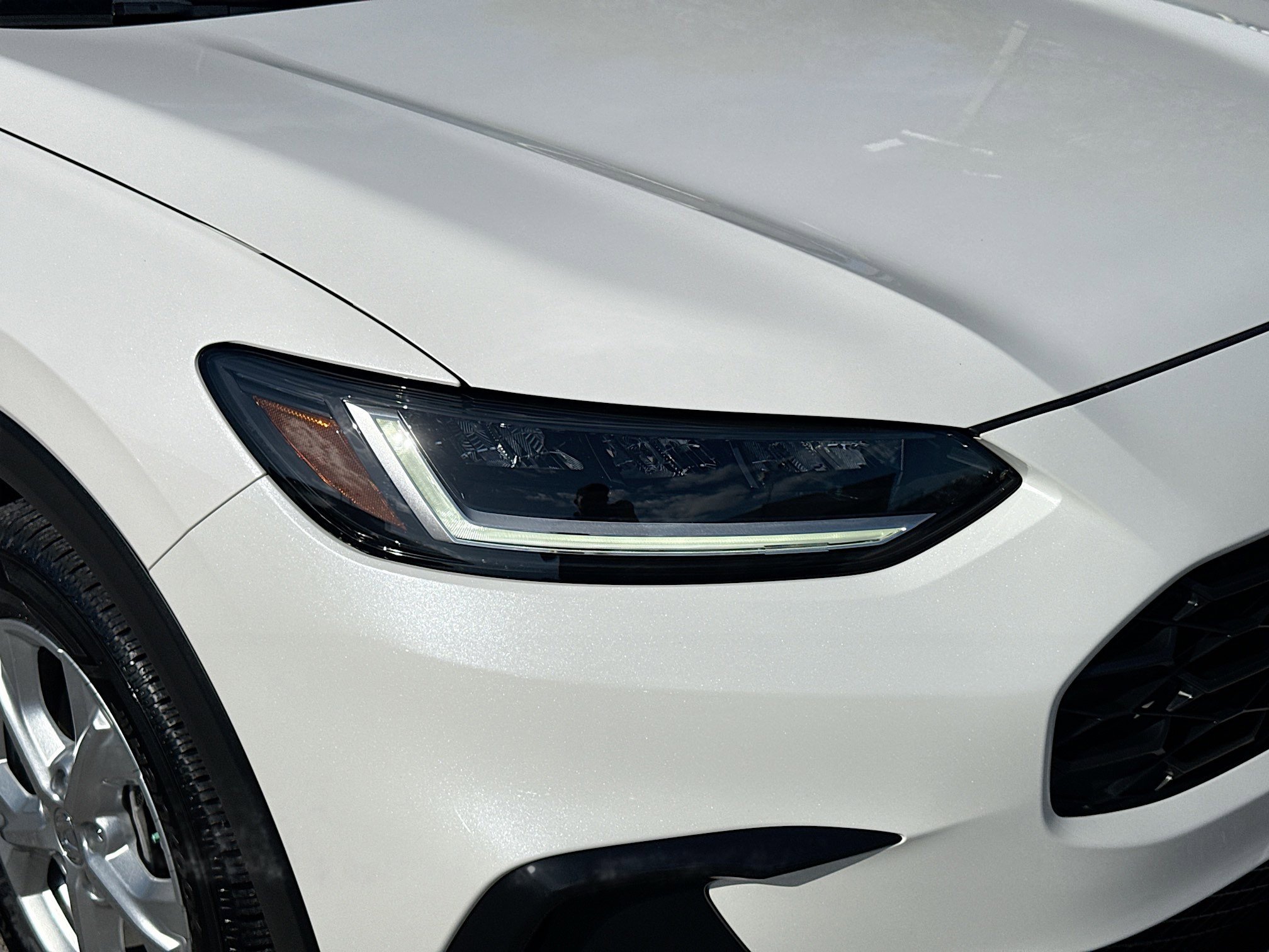 Certified 2025 Honda HR-V LX image 33