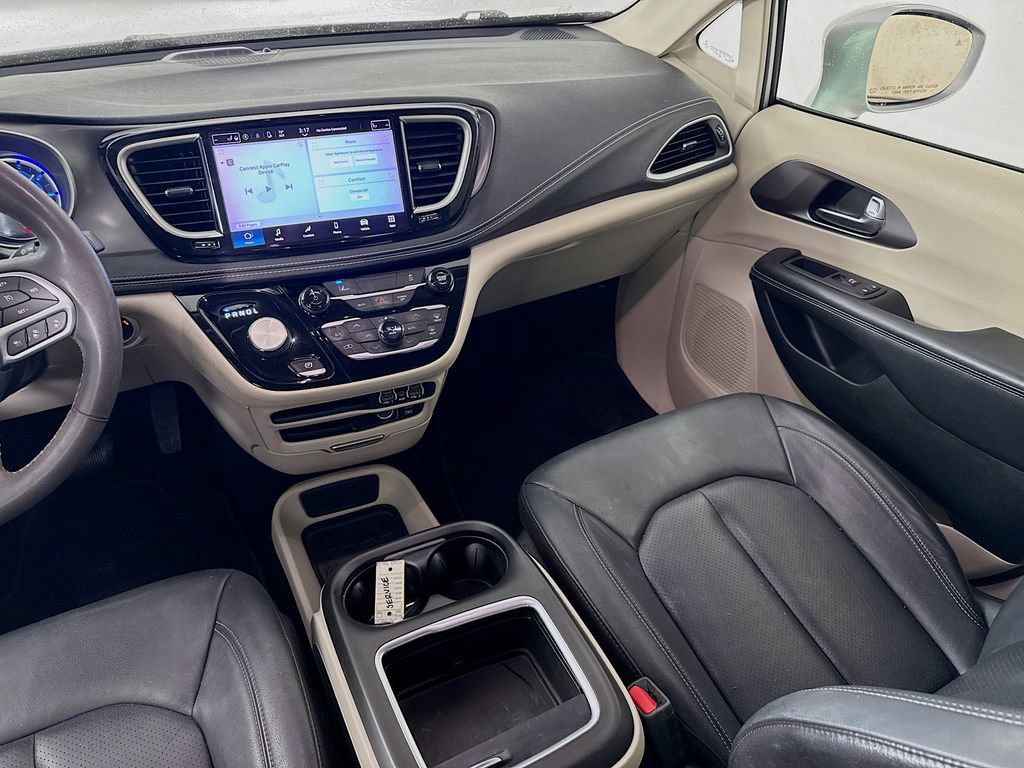 Used 2022 Chrysler Pacifica Touring-L FWD image 27