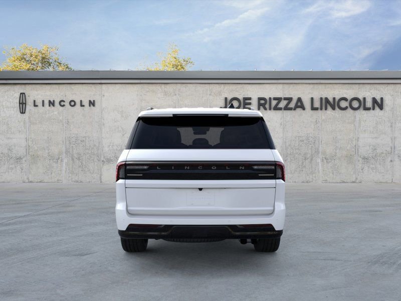 New 2026 Lincoln Navigator Reserve w/ Jet Appearance Package AWD/4WD image 5