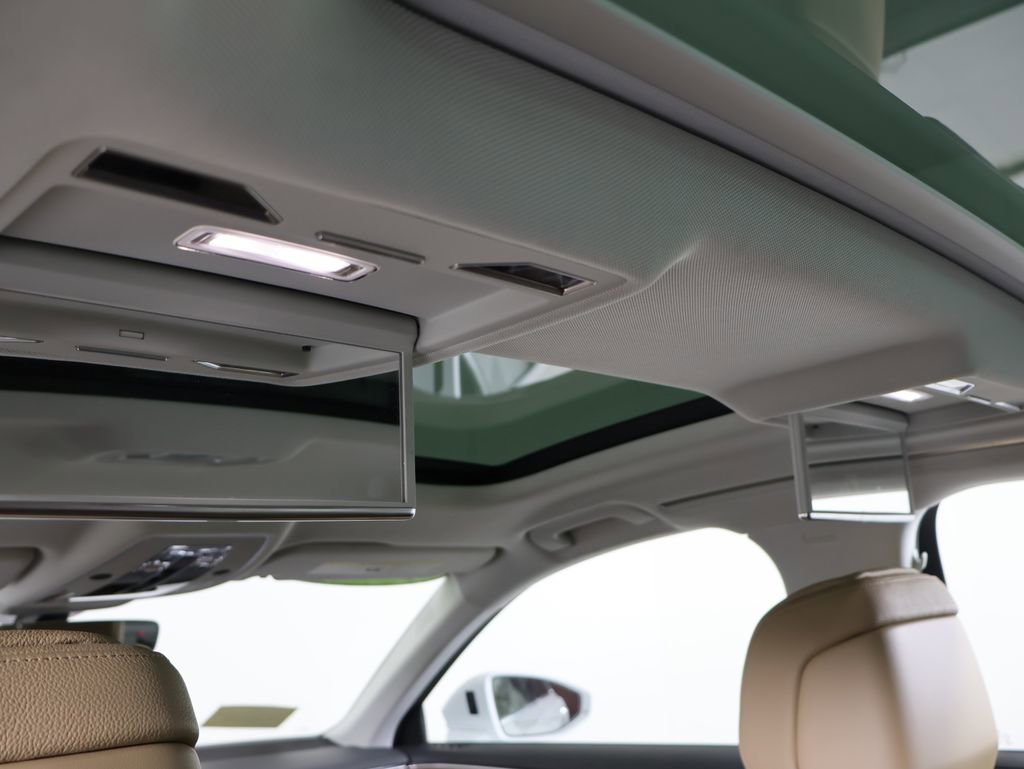 Used 2019 Audi A8 L 3.0T image 10