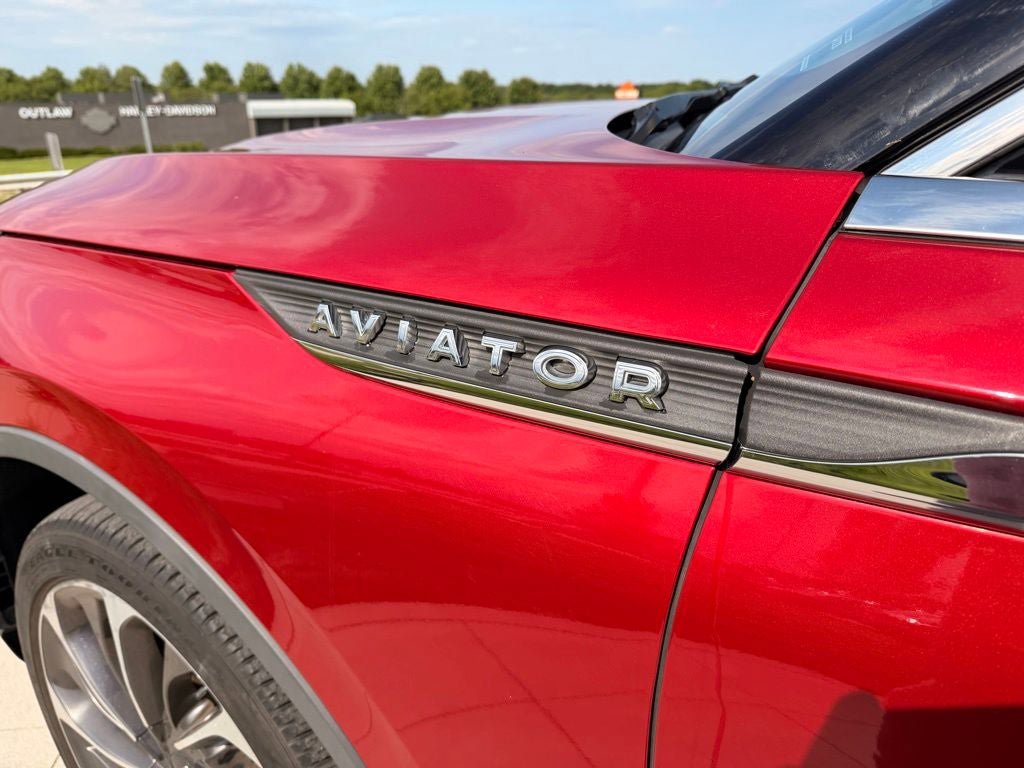 Used 2020 Lincoln Aviator Reserve w/ Equipment Group 202A AWD/4WD image 11