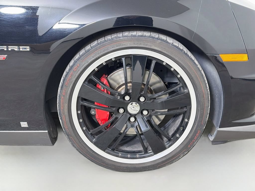 Used 2010 Chevrolet Camaro SS RWD image 27
