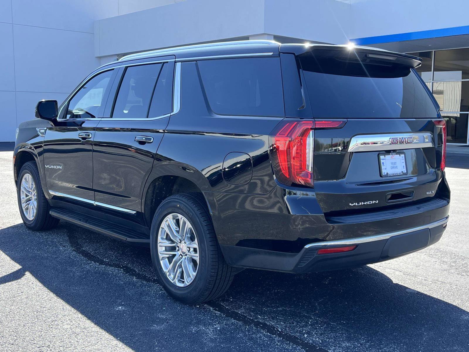 Used 2021 GMC Yukon SLT w/ SLT Luxury Plus Package RWD image 14