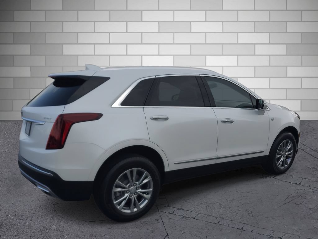 Certified 2023 Cadillac XT5 Premium Luxury w/ LPO, Premium Carpet Package FWD image 6