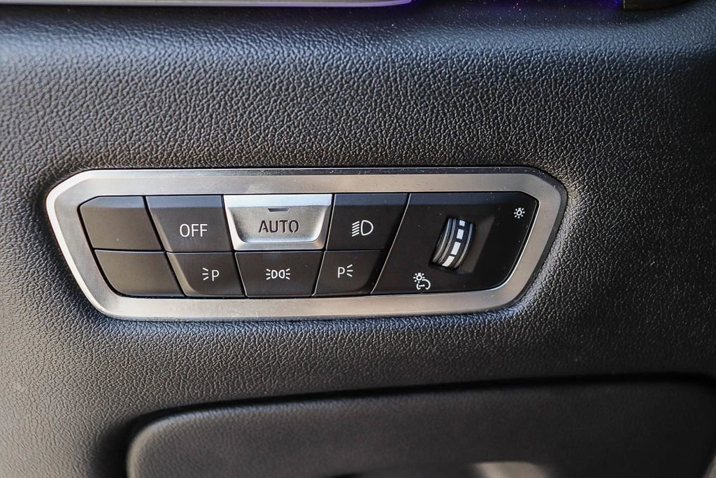 Used 2023 BMW X6 xDrive40i w/ Climate Comfort Package image 25