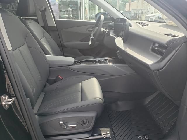 New 2026 Audi Q3 quattro 2.0T AWD/4WD image 18