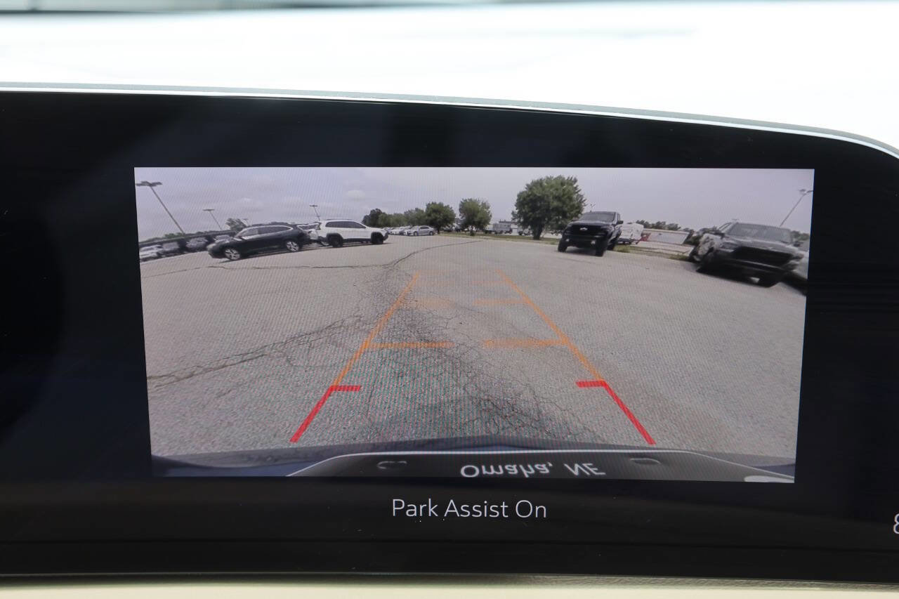 Used 2024 Cadillac XT4 Premium Luxury w/ Cold Weather Package image 23