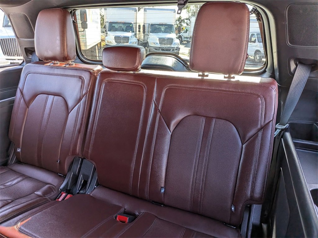 Used 2024 Ford Expedition Limited image 29