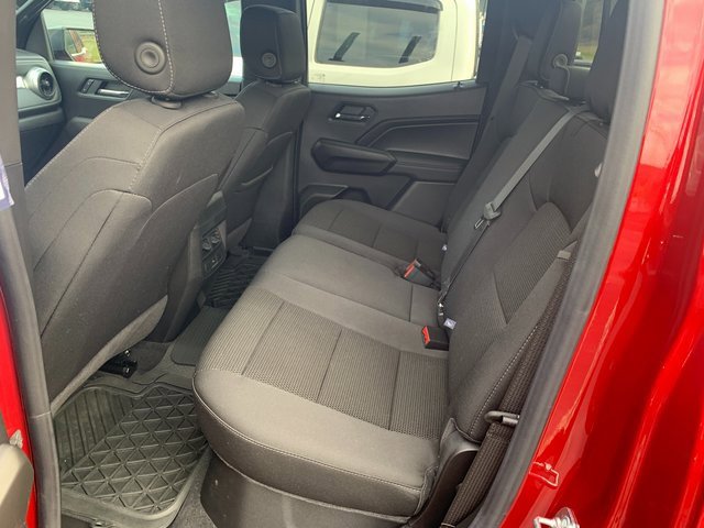 Used 2025 Chevrolet Colorado LT image 8