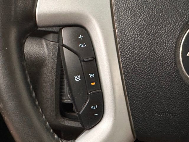 Used 2011 Chevrolet Traverse LT w/ Personal Connectivity Package AWD/4WD image 9