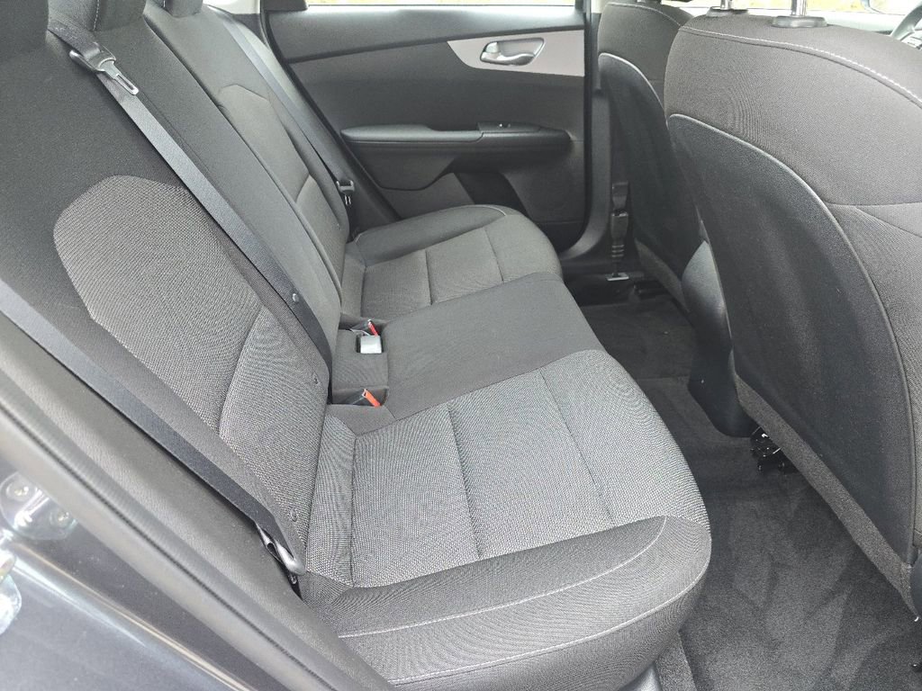Used 2024 Kia Forte LXS FWD image 15