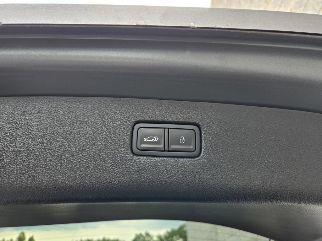 Used 2024 Genesis GV80 2.5T AWD/4WD image 39