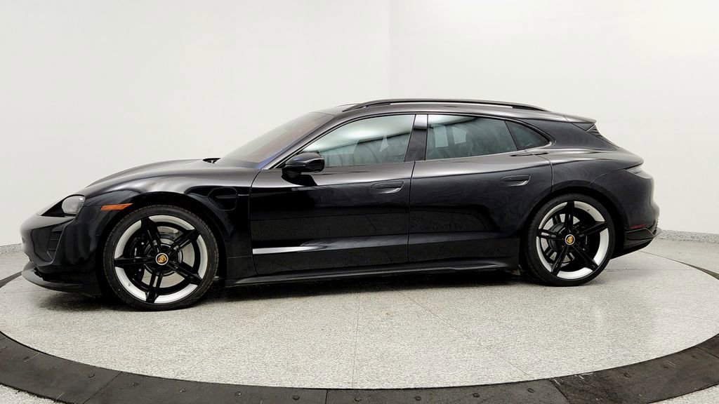 Used 2023 Porsche Taycan GTS image 2