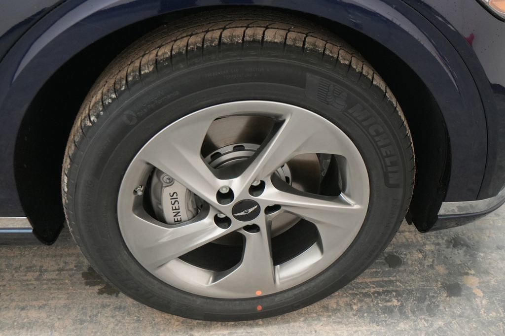 New 2026 Genesis GV70 2.5T Select image 11