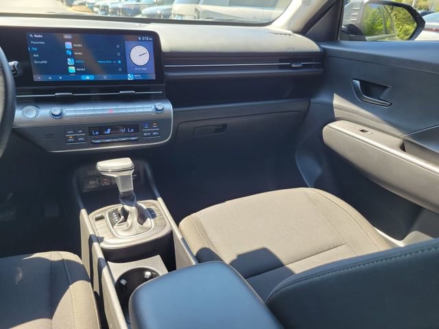 Used 2025 Hyundai Kona SEL image 11