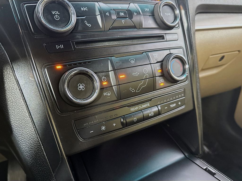 Used 2016 Ford Explorer 4WD image 18