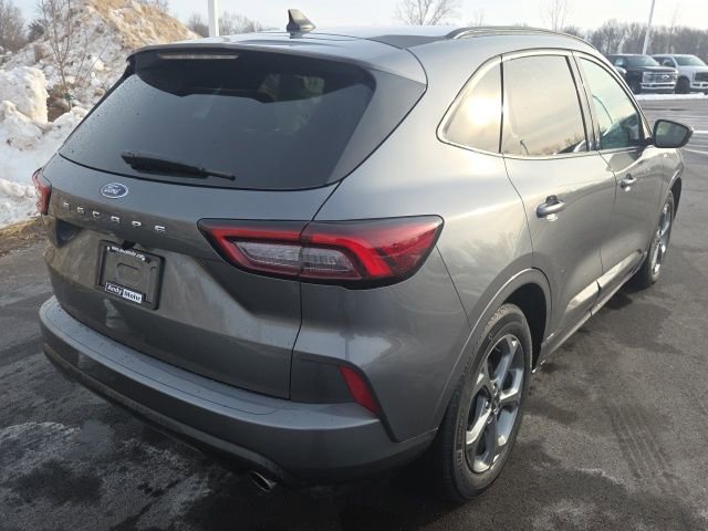 Used 2024 Ford Escape ST-Line w/ Cold Weather Package image 8