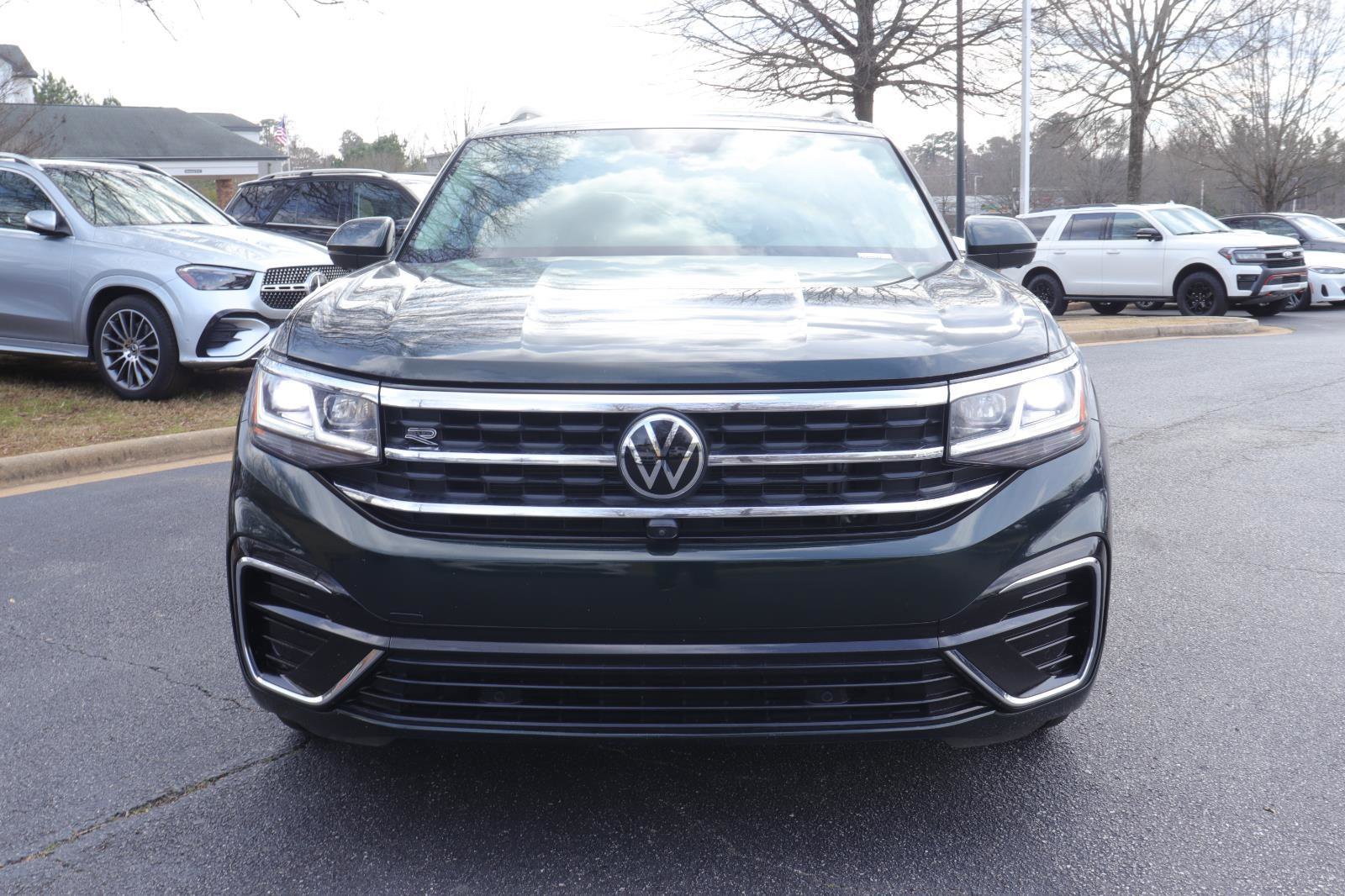 Used 2021 Volkswagen Atlas SEL Premium image 2
