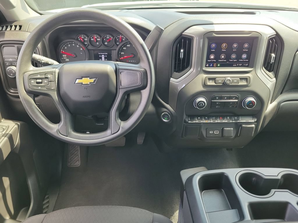Used 2026 Chevrolet Silverado 1500 Custom RWD image 4