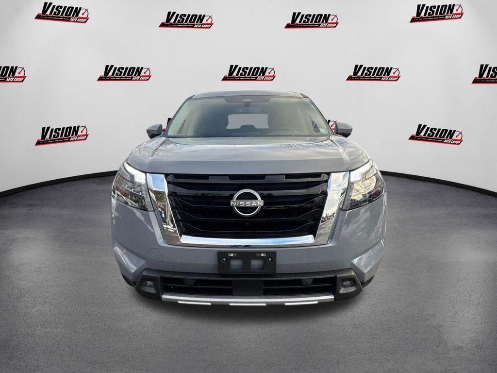 New 2025 Nissan Pathfinder Platinum w/ Lighting Package (N92) image 2
