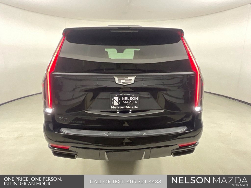 Used 2024 Cadillac Escalade ESV Sport w/ LPO, ONYX Package AWD/4WD image 7
